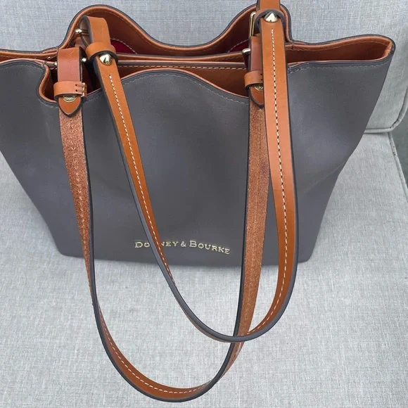 Dooney & Bourke Bag Flynn Tote - Picture 11 of 16